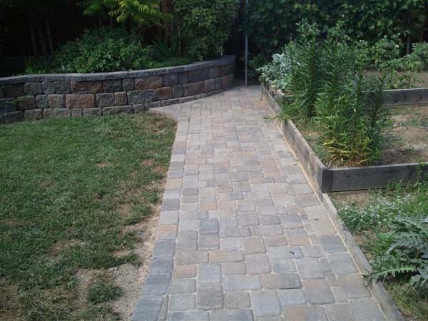 Walkway Pavers in Sacramento