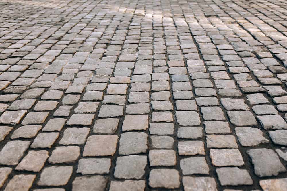 10 Common Signs That It's Time For New Paver Stones