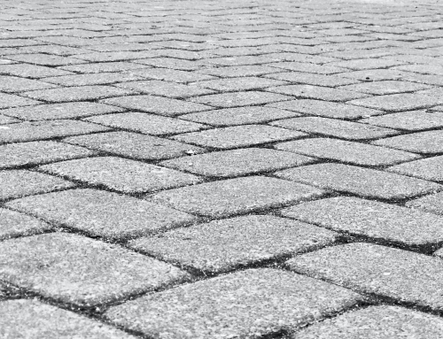 7 Tips for Choosing the Best Large Pavers for Your Driveway